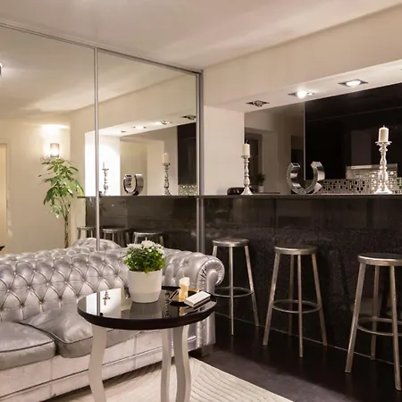 Diamond Prywatny Basen & Sauna * Poznaň