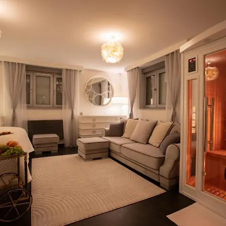 Diamond Prywatny Basen & Sauna Apartmán *