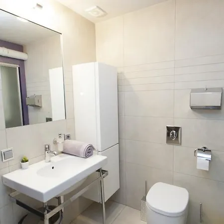 Diamond Premium Pool & Sauna Luxury Private Residence Poznaň