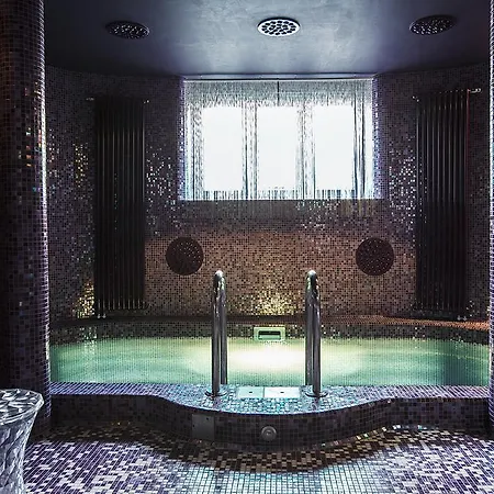 Diamond Premium Pool & Sauna Luxury Private Residence *